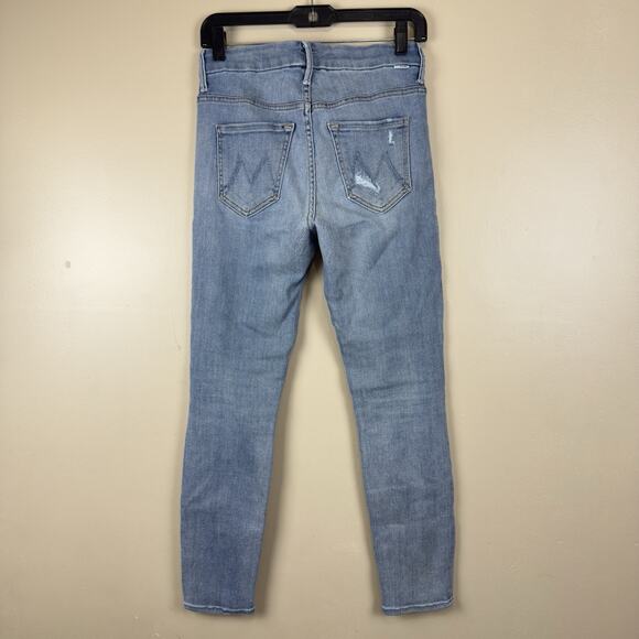 Mother Women’s High‑Waisted Looker Crop Jeans Size 26 Chatterbox Knee Rips - Picture 4 of 14